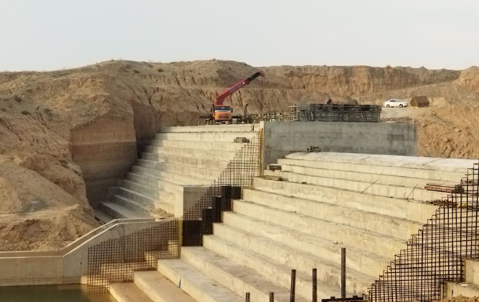 احداث سد خاکی و سیمانی دره امیری